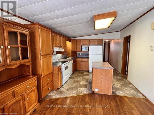 49 Cherokee Lane, Ashfield-Colborne-Wawanosh (Colborne Twp), ON - Indoor Photo Showing Kitchen