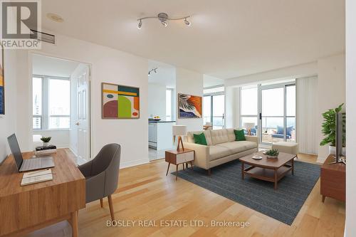 3605 - 23 Hollywood Avenue, Toronto, ON - Indoor Photo Showing Living Room