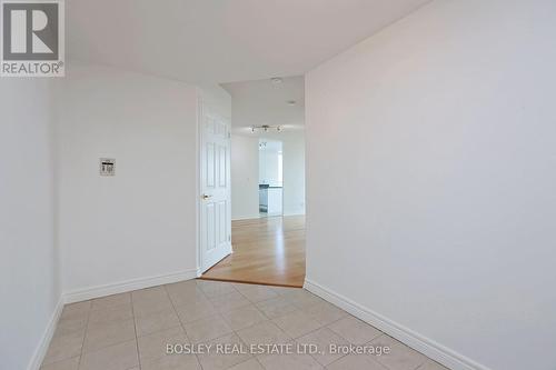 3605 - 23 Hollywood Avenue, Toronto, ON - Indoor Photo Showing Other Room