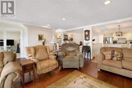 55 Beaudoin Sideroad, Amherstburg, ON - Indoor Photo Showing Living Room