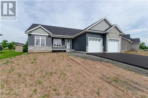 23 Congressional, Moncton, NB - Outdoor