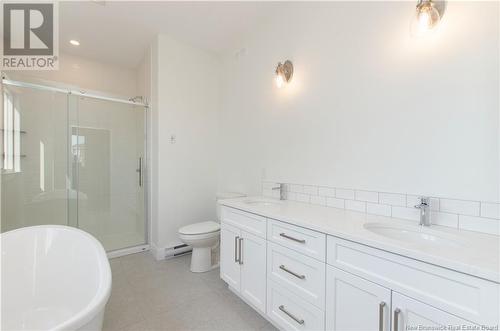 23 Congressional, Moncton, NB - Indoor Photo Showing Bathroom