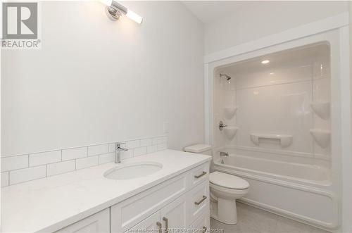 12 Congressional, Moncton, NB - Indoor Photo Showing Bathroom