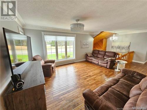 420 Principale, Petit-Rocher, NB - Indoor Photo Showing Living Room