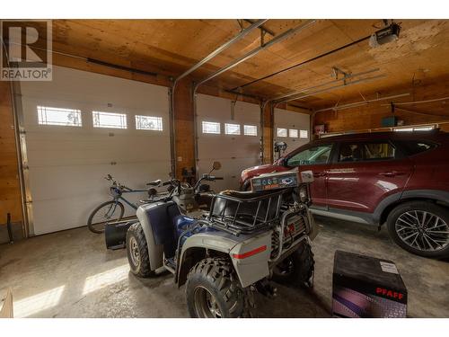 788 Deer Drive, Kamloops, BC - Indoor Photo Showing Garage