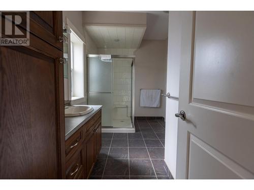 788 Deer Drive, Kamloops, BC - Indoor Photo Showing Bathroom