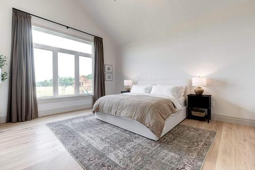 3417 Tyneside Road, Glanbrook, ON - Indoor Photo Showing Bedroom