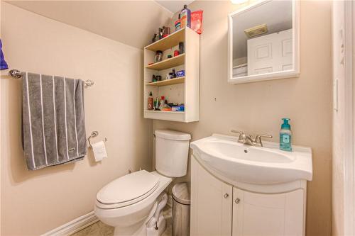 171 Bay Street S, Hamilton, ON - Indoor Photo Showing Bathroom