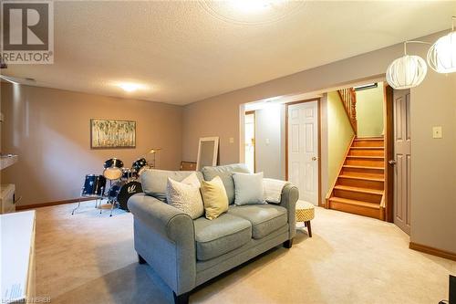 282 Labreche Drive, North Bay, ON - Indoor Photo Showing Living Room