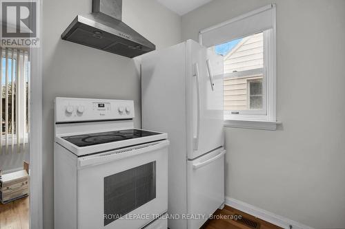A - 1324 Brydges Street, London, ON - Indoor Photo Showing Laundry Room