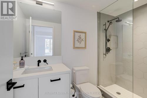 210 - 1888 Queen Street E, Toronto, ON - Indoor Photo Showing Bathroom