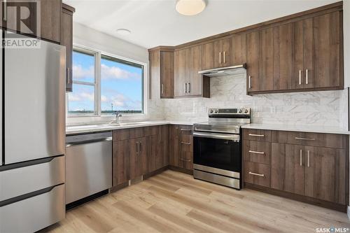 406 3Rd Street E, Delisle, SK - Indoor Photo Showing Kitchen