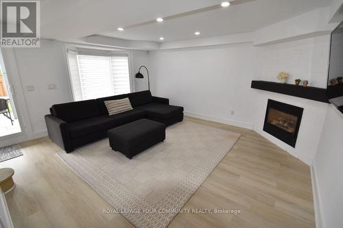 131 Riverwood Terrace, Caledon, ON - Indoor Photo Showing Living Room With Fireplace