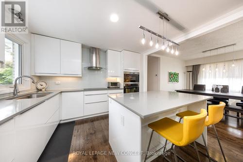 15 Arbroath Crescent, Toronto, ON - Indoor Photo Showing Kitchen