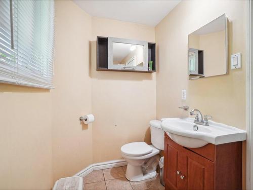 Salle de bains - 2655 23E Avenue, Laval (Laval-Ouest), QC - Indoor Photo Showing Bathroom