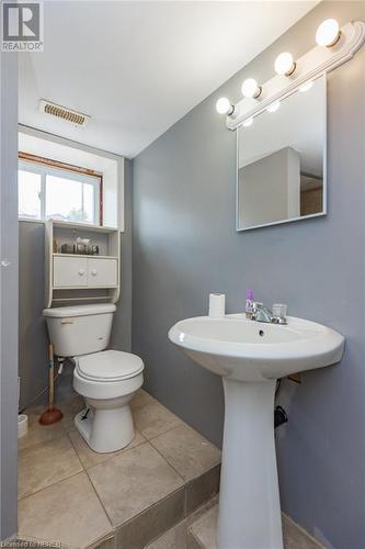 2168 Pearson Street, North Bay, ON - Indoor Photo Showing Bathroom