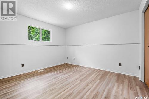 406 Armstrong Crescent, Saskatoon, SK - Indoor Photo Showing Other Room