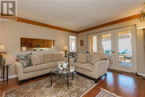 141 Wallace Heights Drive, North Bay, ON - Indoor Photo Showing Living Room