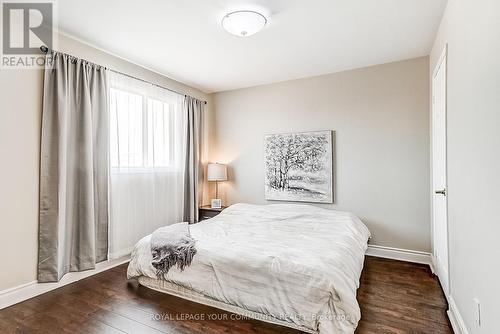 5231 Astwell Avenue, Mississauga, ON - Indoor Photo Showing Bedroom