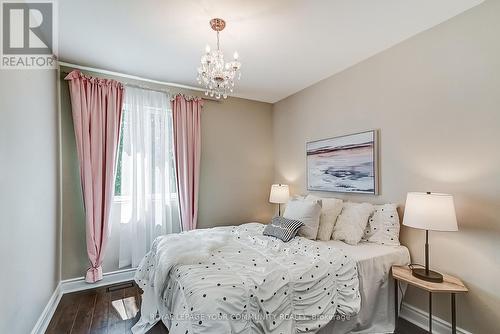 5231 Astwell Avenue, Mississauga, ON - Indoor Photo Showing Bedroom