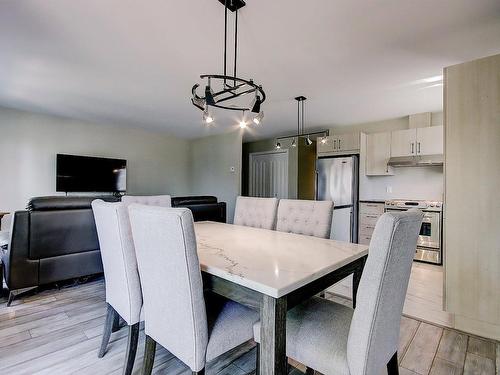 Dining room - 100 Rue Joseph-Charles-Coallier, Saint-Jean-Sur-Richelieu, QC - Indoor Photo Showing Dining Room