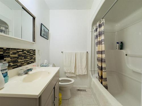 341 St. Charles Drive, Dryden, ON - Indoor Photo Showing Bathroom