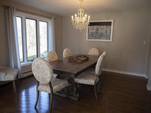 186 Gus Wouri Road, Thunder Bay, ON - Indoor Photo Showing Dining Room