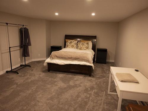186 Gus Wouri Road, Thunder Bay, ON - Indoor Photo Showing Bedroom