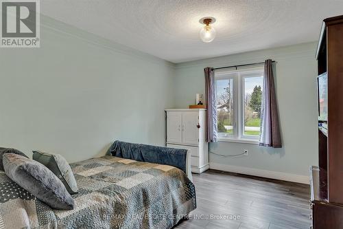 27 Bruce Street, Kawartha Lakes, ON - Indoor Photo Showing Bedroom