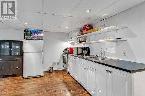 27 Bruce Street, Kawartha Lakes, ON - Indoor Photo Showing Kitchen With Double Sink