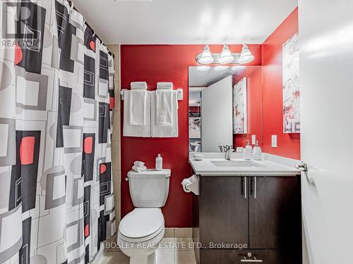 1808 - 60 Heintzman Street, Toronto, ON - Indoor Photo Showing Bathroom