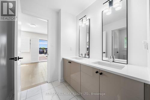 1344 Gull Crossing, Pickering, ON - Indoor Photo Showing Bathroom