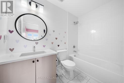 1344 Gull Crossing, Pickering, ON - Indoor Photo Showing Bathroom