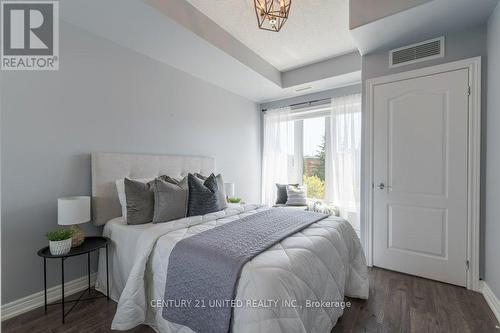 209 - 869 Clonsilla Avenue, Peterborough, ON - Indoor Photo Showing Bedroom