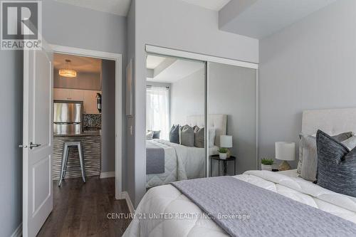 209 - 869 Clonsilla Avenue, Peterborough, ON - Indoor Photo Showing Bedroom