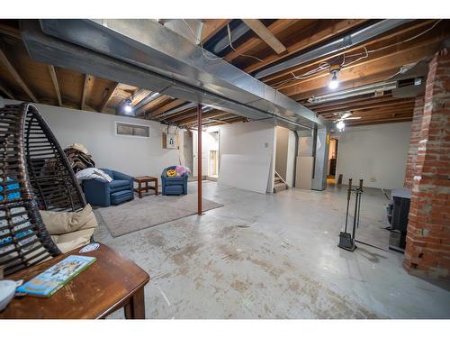 8773 Tamarack Street, Canal Flats, BC - Indoor Photo Showing Basement