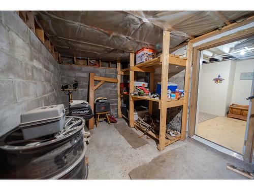 8773 Tamarack Street, Canal Flats, BC - Indoor Photo Showing Basement