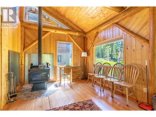 1415 Seymour River Road N, Seymour Arm, BC - Indoor With Fireplace