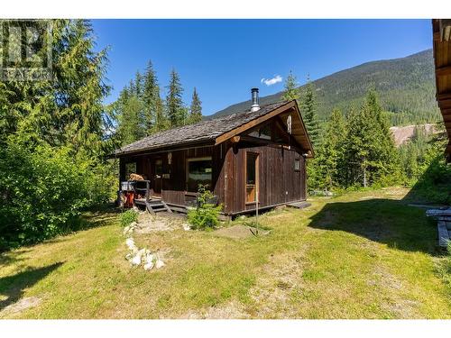 1415 Seymour River Road N, Seymour Arm, BC - Outdoor