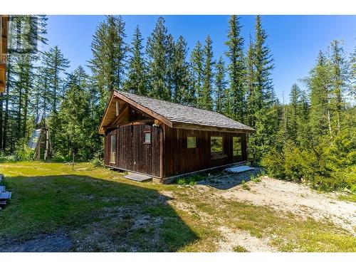 1415 Seymour River Road N, Seymour Arm, BC - Outdoor