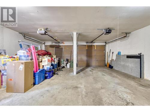 4477 Gordon Drive, Kelowna, BC - Indoor Photo Showing Garage