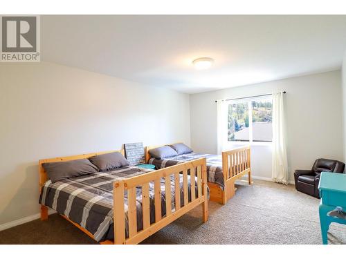 176 Evergreen Crescent, Penticton, BC - Indoor Photo Showing Bedroom
