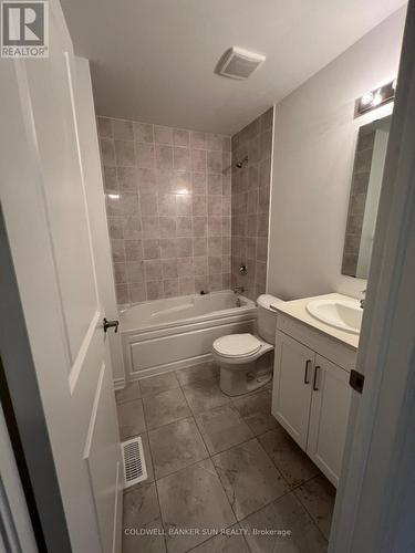 61 Lincoln Drive, Belleville, ON - Indoor Photo Showing Bathroom