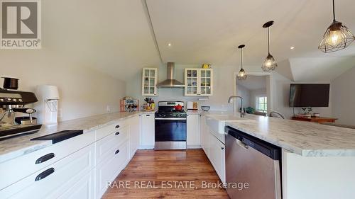 31 Green Street, Guelph (Exhibition Park), ON - Indoor Photo Showing Kitchen With Upgraded Kitchen