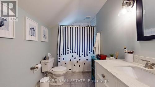 31 Green Street, Guelph (Exhibition Park), ON - Indoor Photo Showing Bathroom