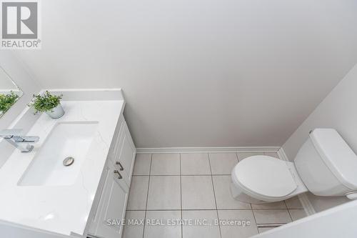 252 Shady Glen Crescent, Kitchener, ON - Indoor Photo Showing Bathroom