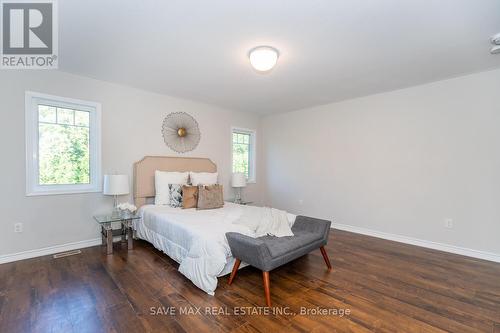 252 Shady Glen Crescent, Kitchener, ON - Indoor Photo Showing Bedroom