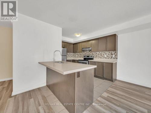 45 - 420 Linden Drive, Cambridge, ON - Indoor Photo Showing Kitchen With Upgraded Kitchen