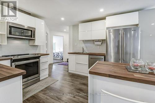 50 Beamer Avenue, St. Catharines, ON - Indoor Photo Showing Kitchen With Stainless Steel Kitchen With Upgraded Kitchen