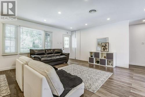 50 Beamer Avenue, St. Catharines, ON - Indoor Photo Showing Living Room